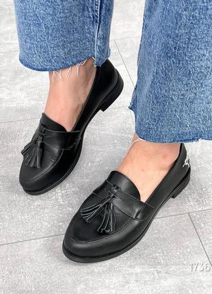 Чорні базові туфлі лофери в шкірі7 фото