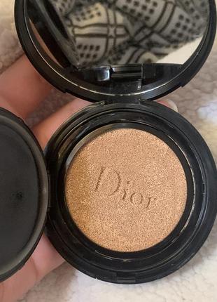 Dior forever тональний кушон лімітований