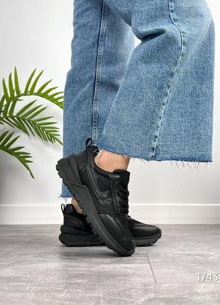 Базовые удобные черные кроссовки7 фото