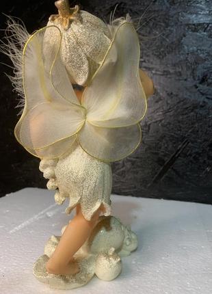 Ангел статуетка