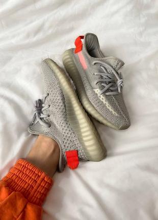 Adidas yeezy boost 350 v2 tail light - розпродаж.3 фото