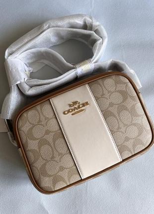 Сумка coach jamie camera bag in signature canvas with stripe