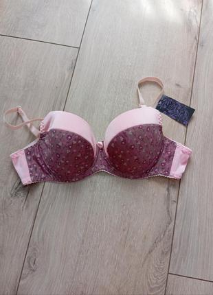 Бюстгальтер