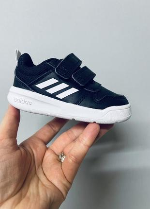 Кросівки adidas 20р