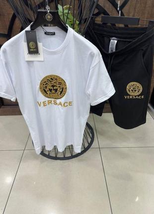 Костюм шорти + футболка versace2 фото