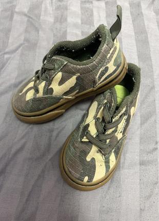 Оригінальні кеди від vans