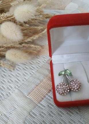 Брошка вишеньки🍒очень нежная