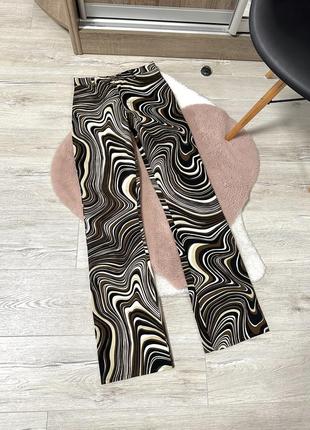 Джинси від motel