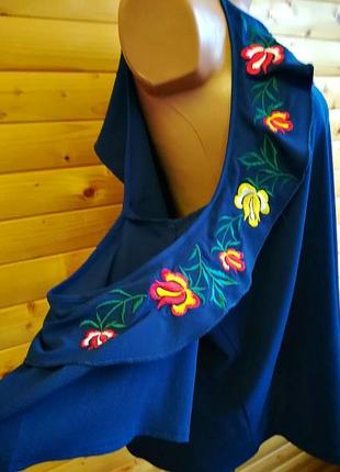 96.гламурная блузка с открытыми плечами и вышитыми воланами известной компании shein6 фото