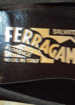 Продам туфли salvatore ferragamo,натуральный лак и кожа,италия3 фото