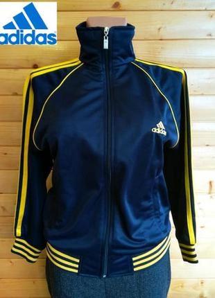 Комфортна базова олімпійка adidas для модних і спортивних дівчат