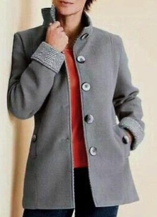 Демисезонное пальто