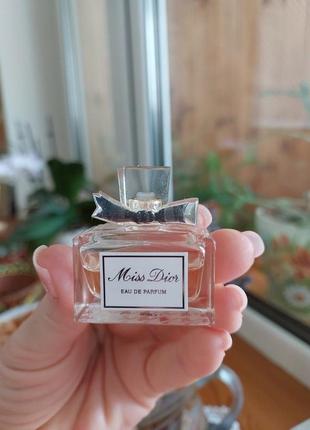 Парфумована вода miss dior