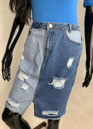 Missguided крута спідниця міді рваний джинс