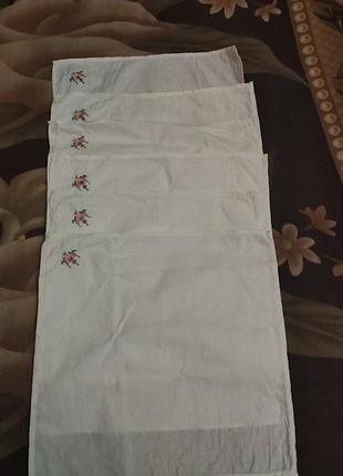 Серветки з вишивкою