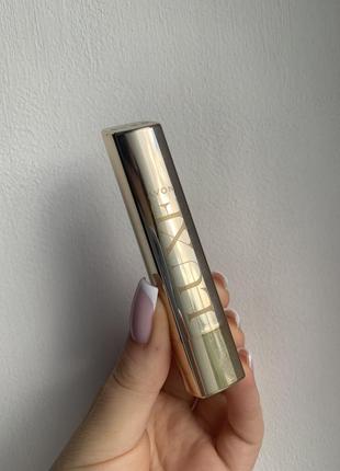 Увлажняющая помада avon luxe