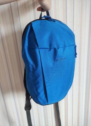 Фірмовий жіночий спортивний рюкзак quechua від decathlon, франція, 10l