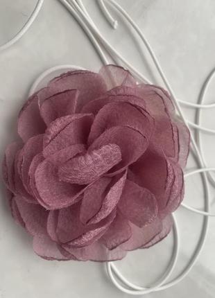Оригінальний трендовий пудровий рожевий чокер троянда на шию прикраса3 фото