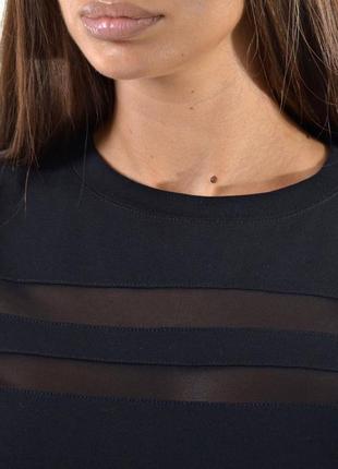Красивая женская футболка-вставка на груди сеточка, ткань хлопок5 фото