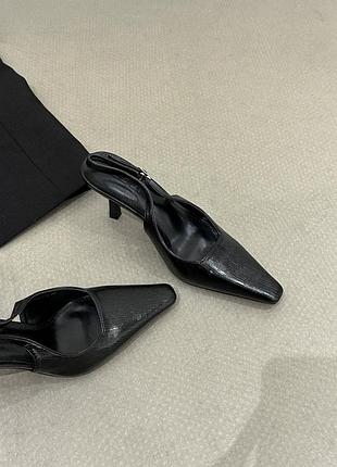 Стильні туфлі слінгбеки з натуральної шкіри