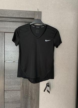 Nike running dri fit женская спортивная футболка