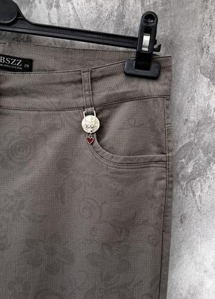 Жіночі брюки в квітковий принт, штани, батал, орієнтовно 48/58р.р., див.заміри5 фото