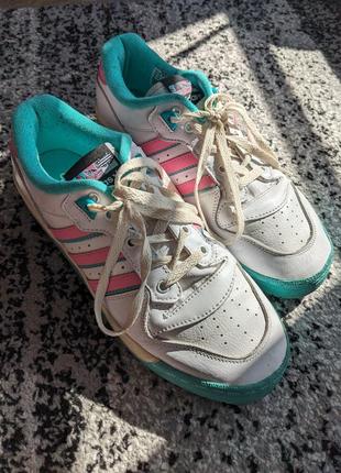Крассовки  adidas ninos nmd_r1 japan gs shoes price comparison 2018