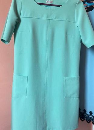 Простое платье