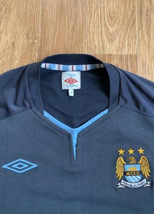 Футбольна футболка umbro manchester city5 фото