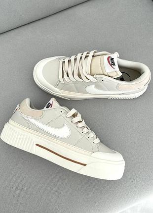 Nike court legacy beige