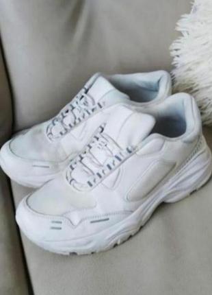 Кроссовки белые с сеткой zara