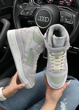 Жіночі кросівки в стилі adidas forum 84 mid адідас форум / демісезонні / весняні, літні, осінні / високі / шкіра, замша / білі, сірі, бежеві6 фото