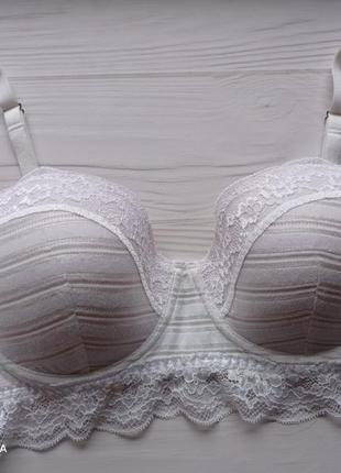 Нежный бюст с мягкой чашечкой