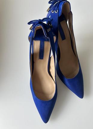 Стильні сині туфлі9 фото
