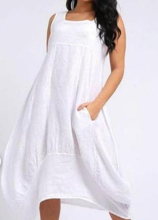 Біла італійська сукня із льону оверсайз