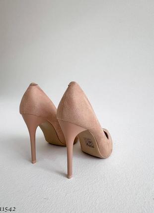 Элегантные женские туфли на каблуках6 фото