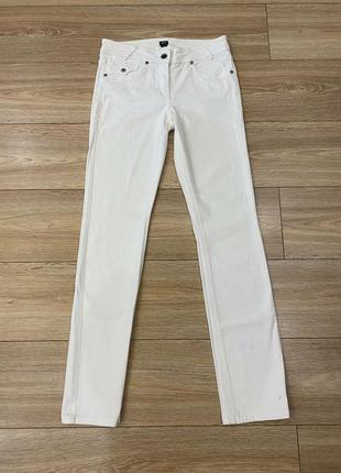 Белые джинсы 36