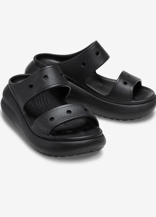 Самі зручні шльопанці-сандалі crocs crush w7, w9