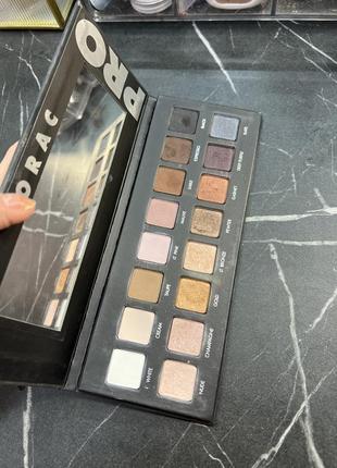Lorak pro eye shadow pallet