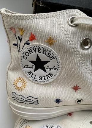 Високі converse з вишивкою