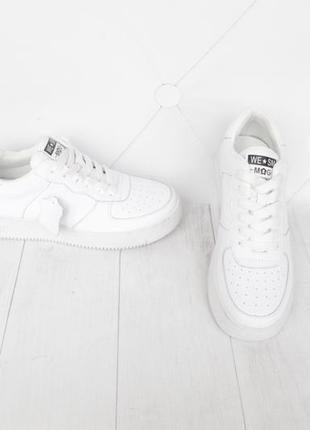 Белые кожаные кеды, кроссовки 40 размера