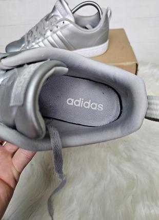 Кросівки adidas 40 розмір7 фото