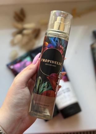 Розпив спрею bath and body works tropidelic