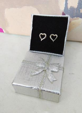 Серебряные женские серьги-гвоздики сердечка8 фото