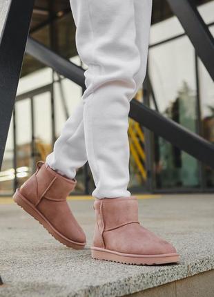 Женские персиковые угги ugg mini classic peach1 фото