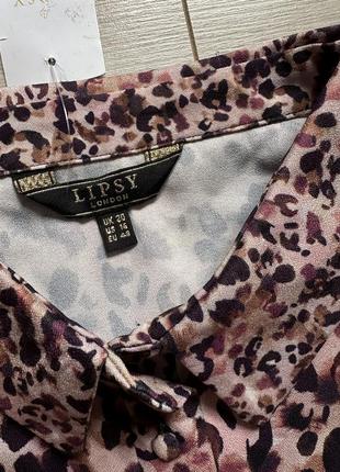 Ярусное платье-рубашка с воротником без рукавов с поясом в леопардовый принт lipsy7 фото