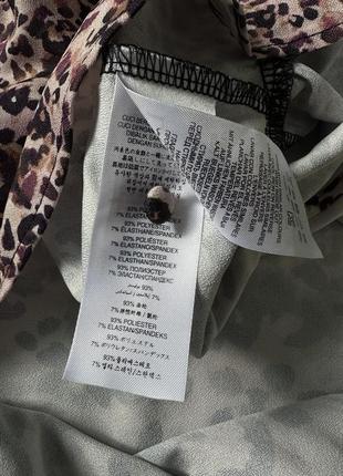 Ярусное платье-рубашка с воротником без рукавов с поясом в леопардовый принт lipsy10 фото