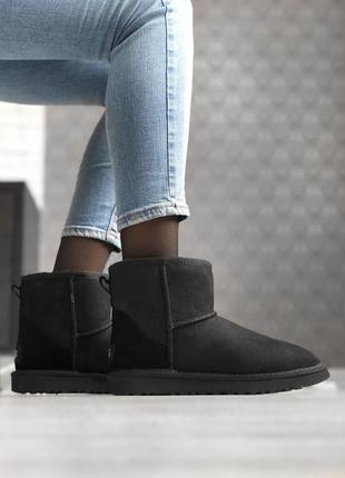 Жіночі чорні уггі ugg classic mini black