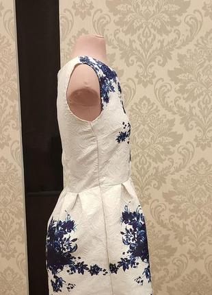 Нарядное платье с цветочным принтом3 фото