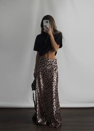 Атласная юбка макси с леопардовым принтом длинная юбка свободного кроя стильная трендовая коричневая